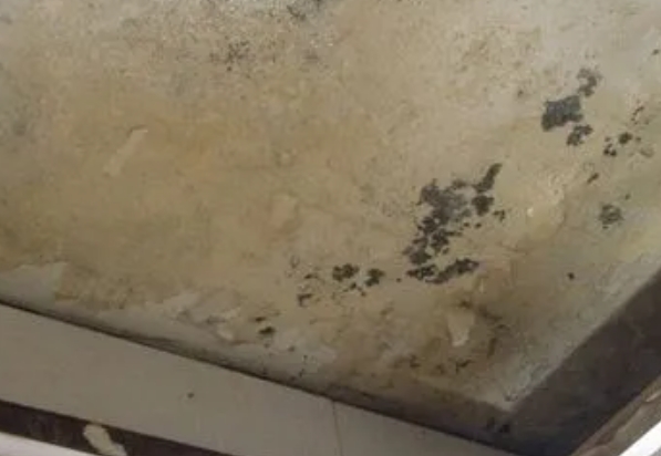 梧州市阳台漏水维修公司分享下梧州市卫生间渗水维修需要注意哪些问题。